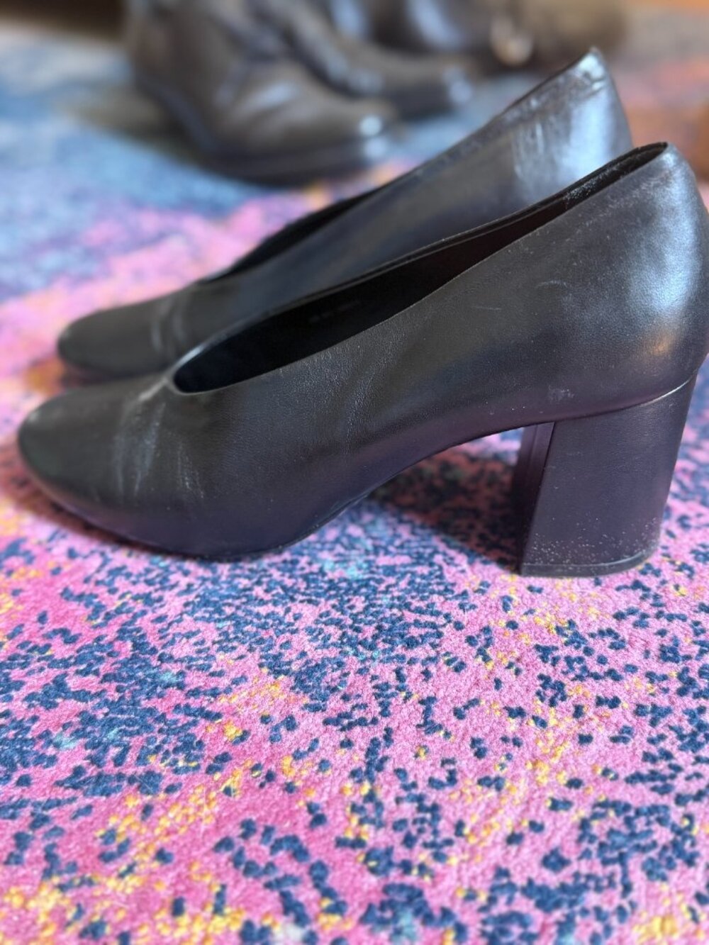 COS Black Leather Block Heel Pumps EU 40 Almond Toe Made in Italy Minimalist - Picture 3 of 8